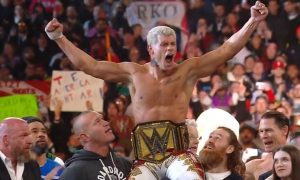 La Pesadilla Americana derrotó a Roman Reigns