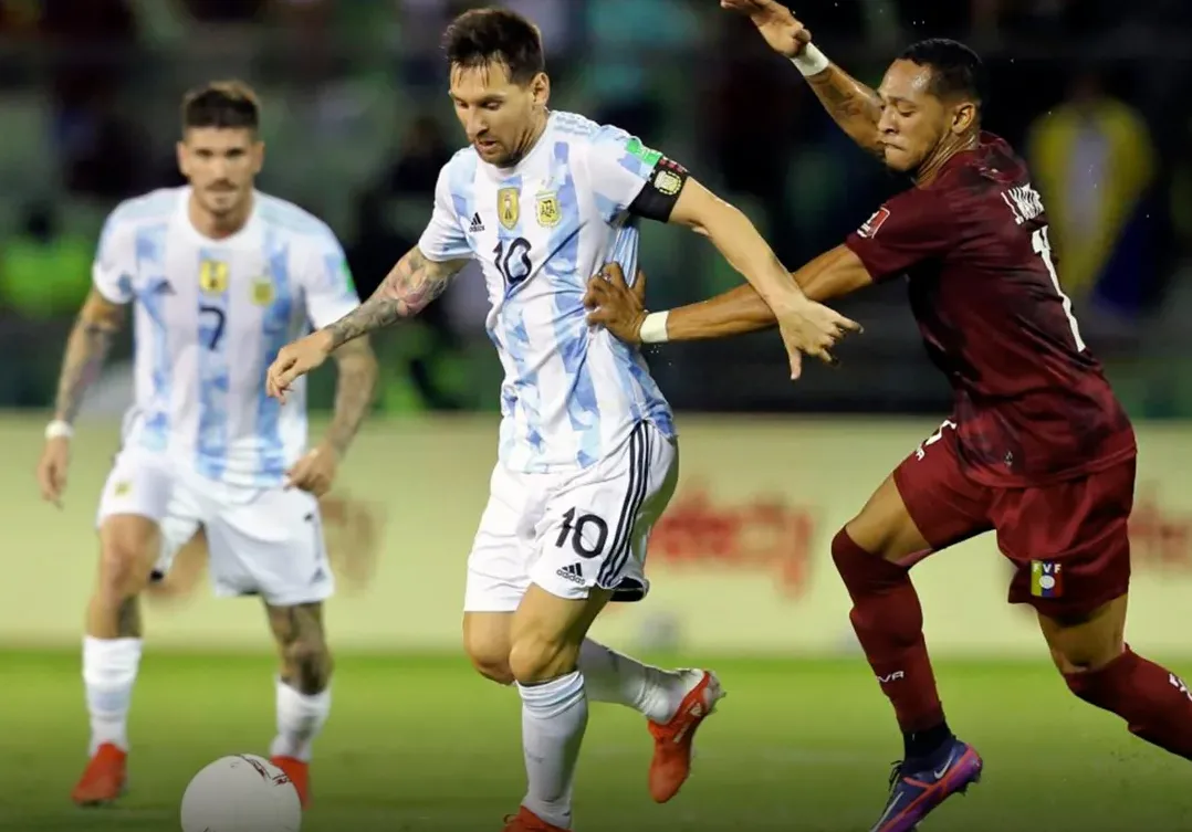 Argentina y Venezuela empatan en un duelo marcado por el mal estado del campo de juego